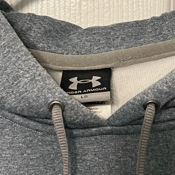 Under Armor Hoodie - Picture 2 of 2